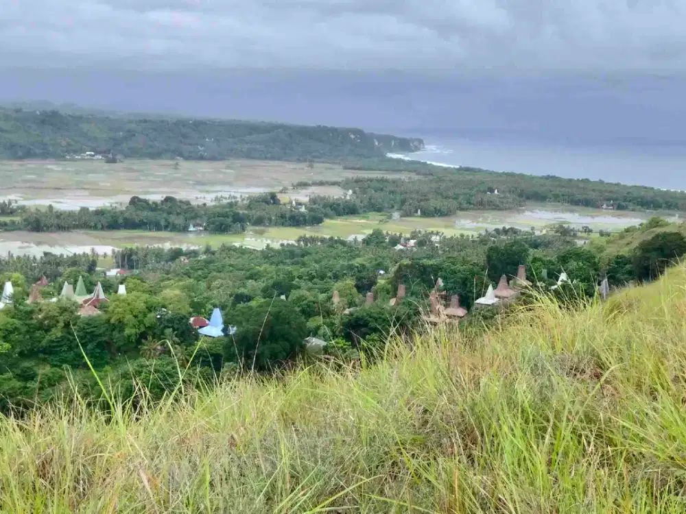 Jual Tanah View Pemandangan Laut, Sawah,Bukit, Situs rumah Adat Yang Indah dan Strategis DiWanokaka