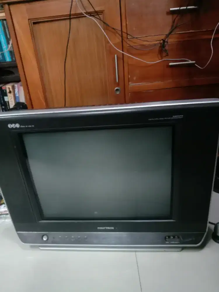 Tv Polytron 24 inch