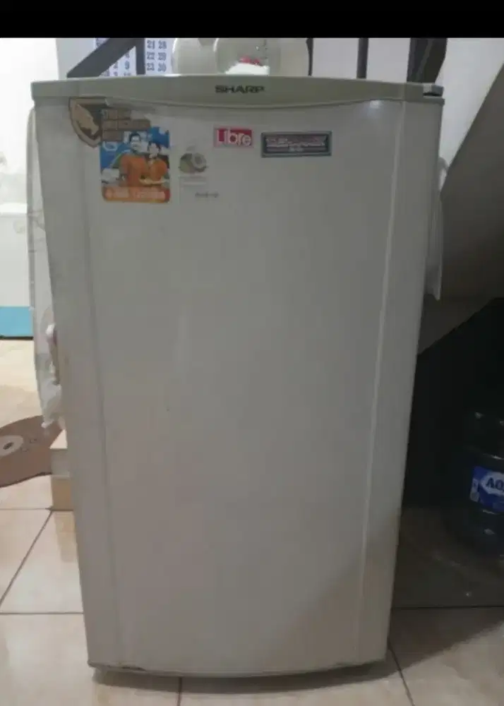 Kulkas merk sharp