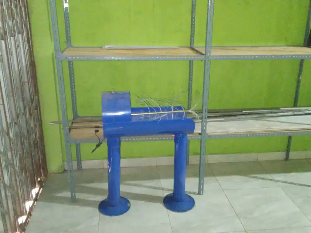 Mesin pembersih galon