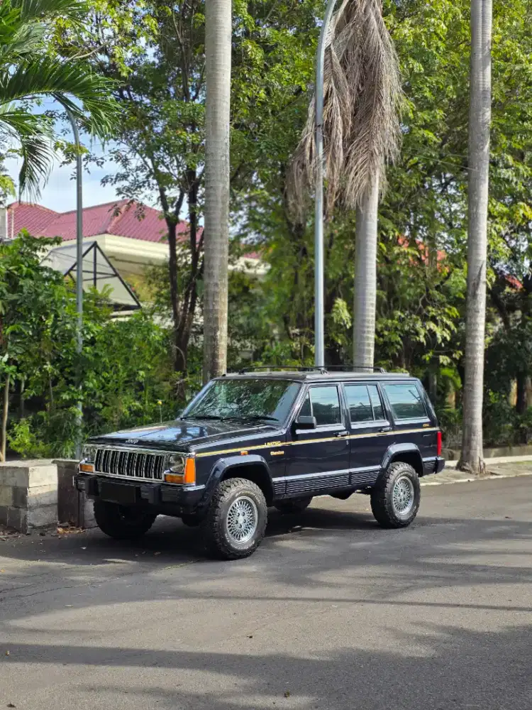 Jeep Cherokee CJ Limited 1997