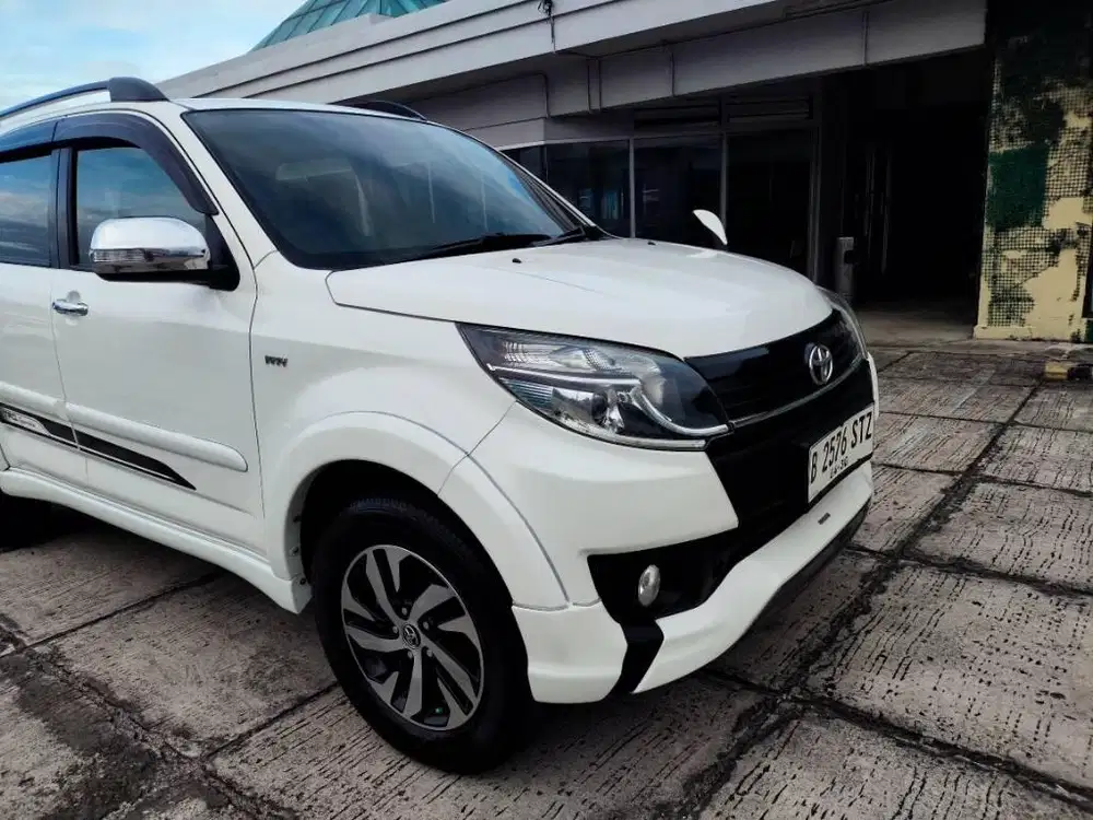 Rush S Trd kilometer rendah 60ribu