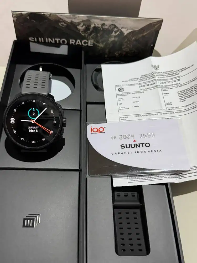 Jam tangan Suunto Race S ( bekas pakai) ASLI