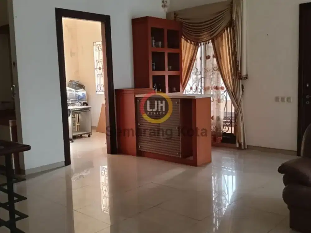 Rumah Mewah & Luas di Puri Mediterania – Siap Huni