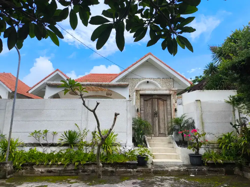 Dijual Villa 2 Kamar Luas 200m2 di Toyaning Ungasan dalam Komplek