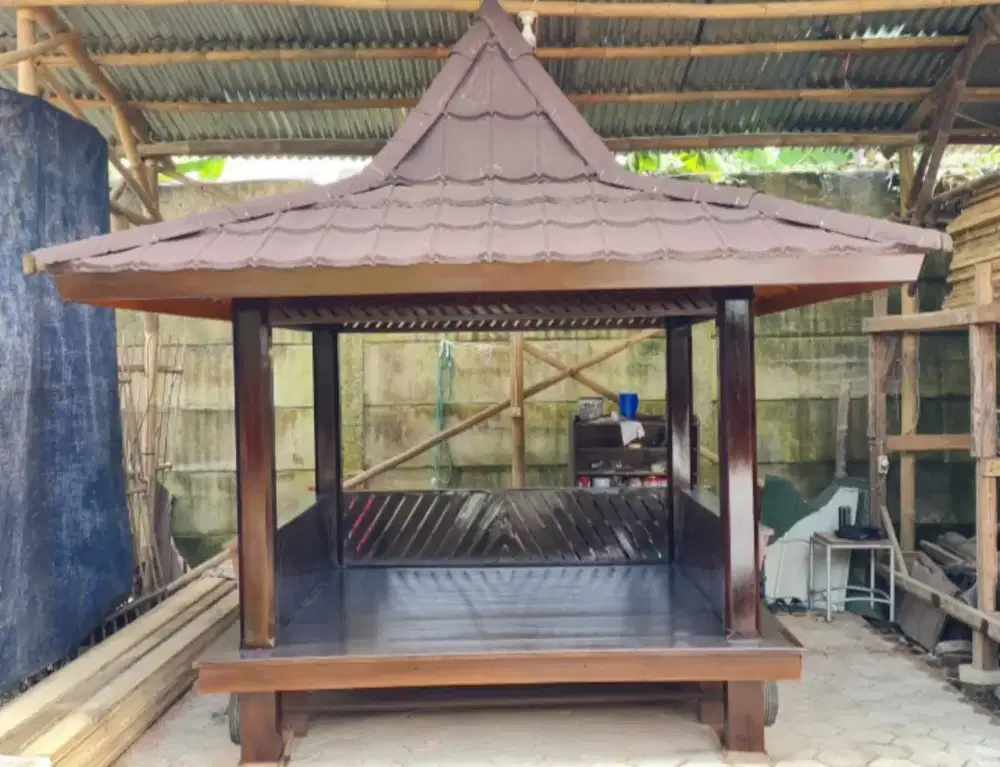 Gazebo Kayu 2x2 Atap Metalroof