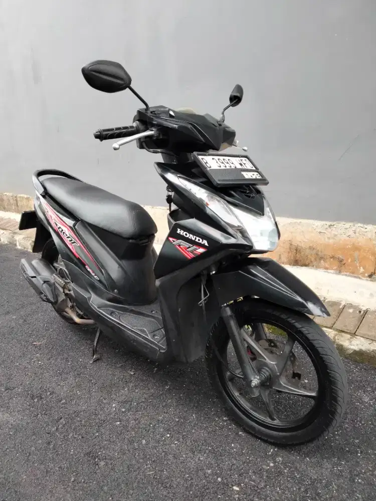 Honda Beat FI tahun 2013 siap pakai