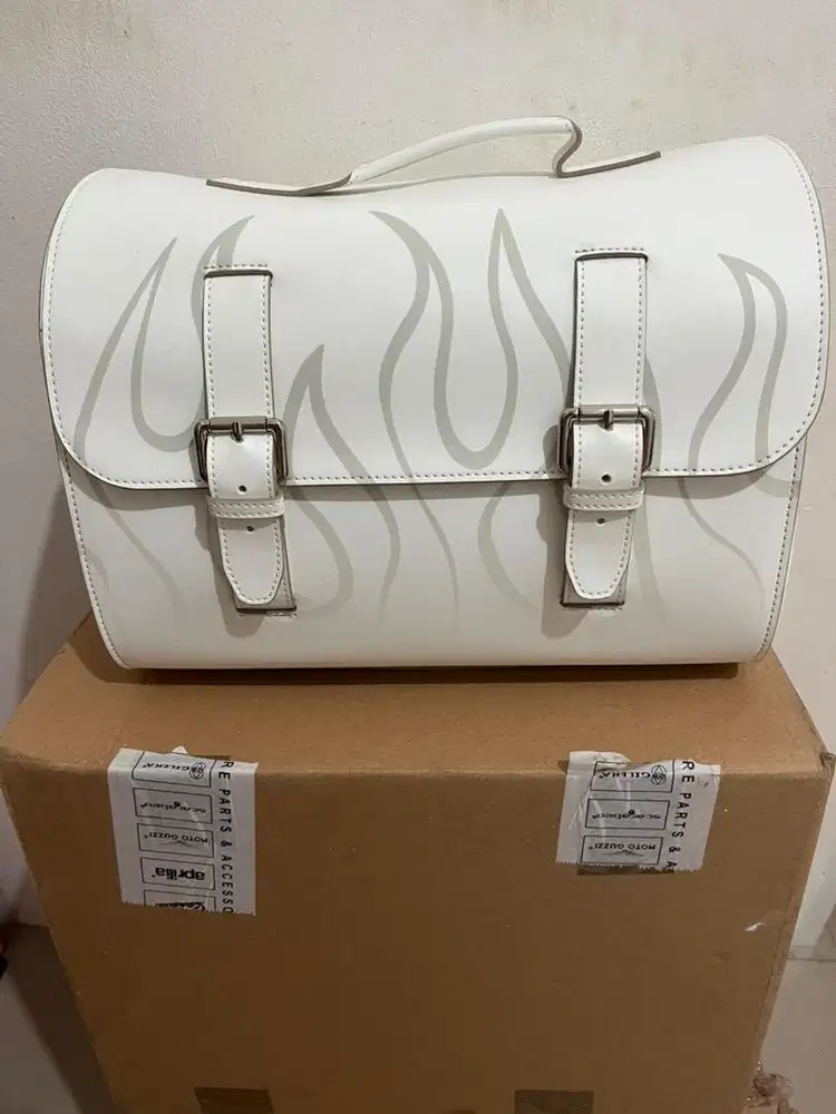 Leather Bag+Backrack Vespa Justin Bieber (Tas Kulit Vespa JB)