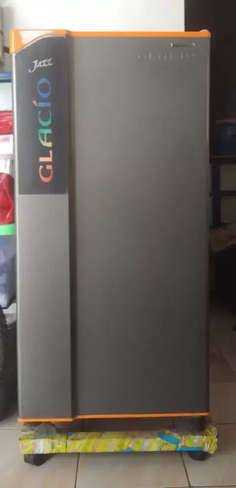 Kulkas Toshiba (Jazz Glacio)