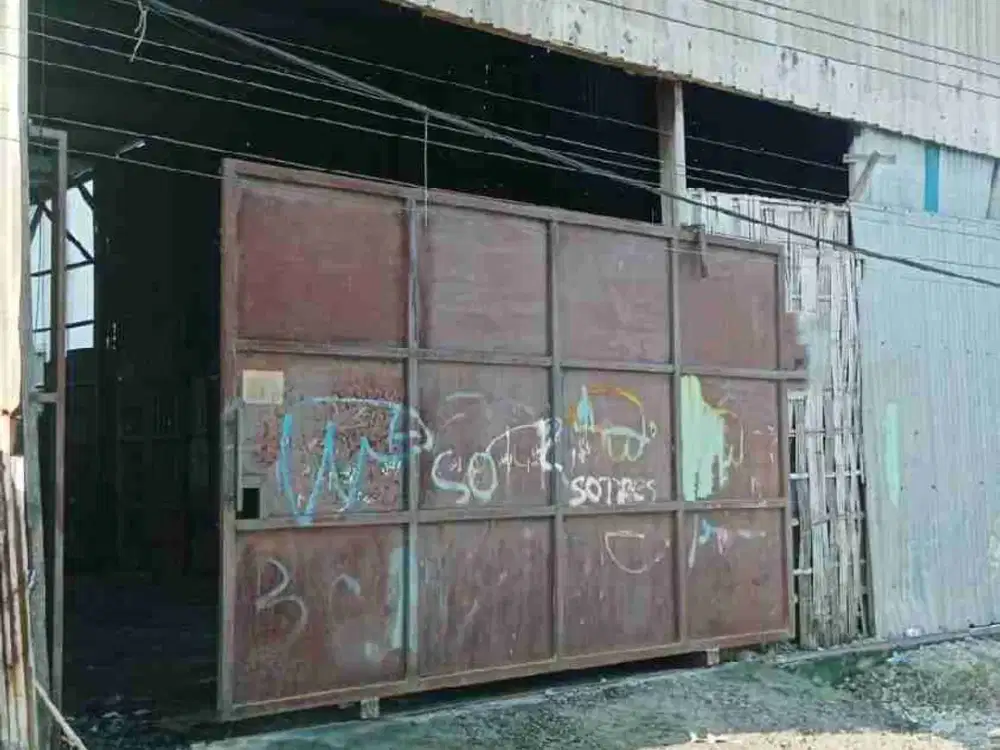 Bangunan Semi Gudang siap Ngomset di Keputih Tegal Bhakti, Sukolilo, Sby Timur