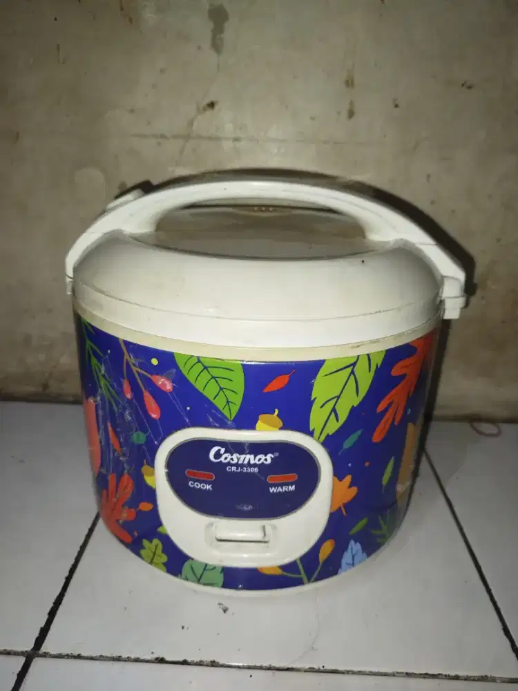 Magic com merk Cosmos ukuran 1,8L harga 150 ribu net no minus