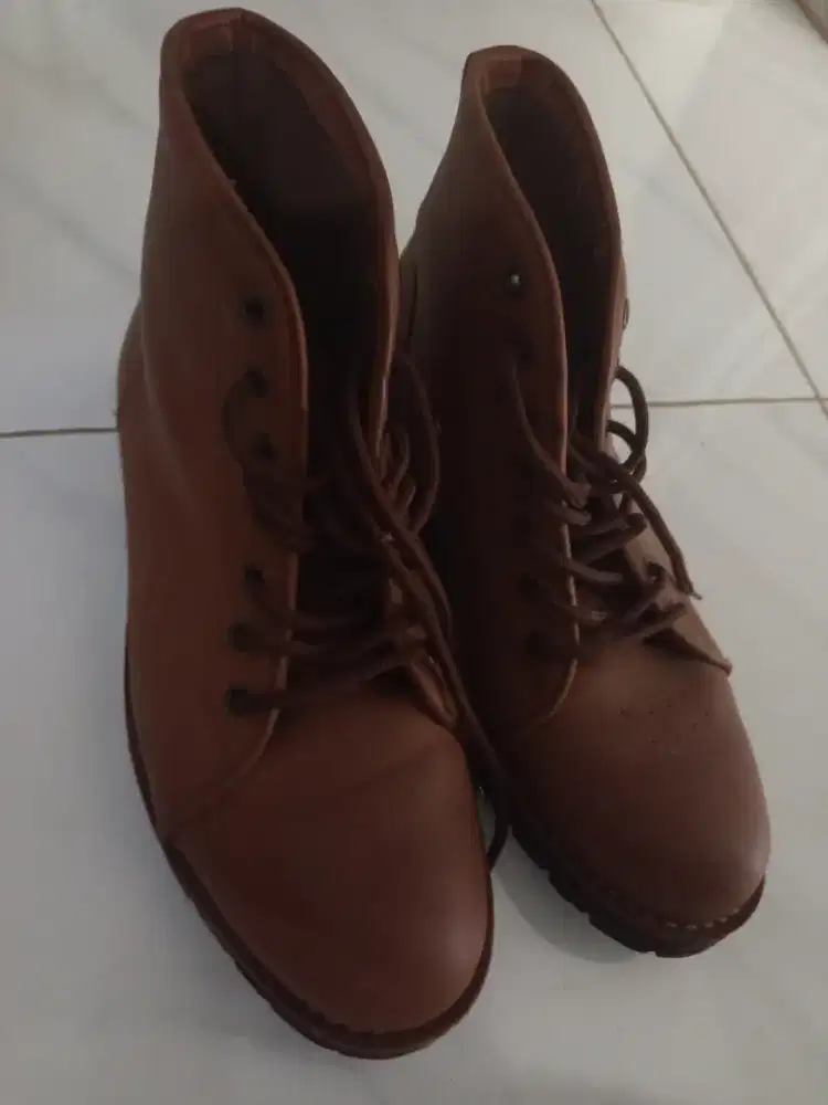Sepatu Brodo original size 40