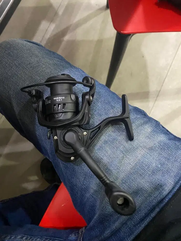 katrol pancing Reel 1000 Besi Smooth BARU Full Hitam