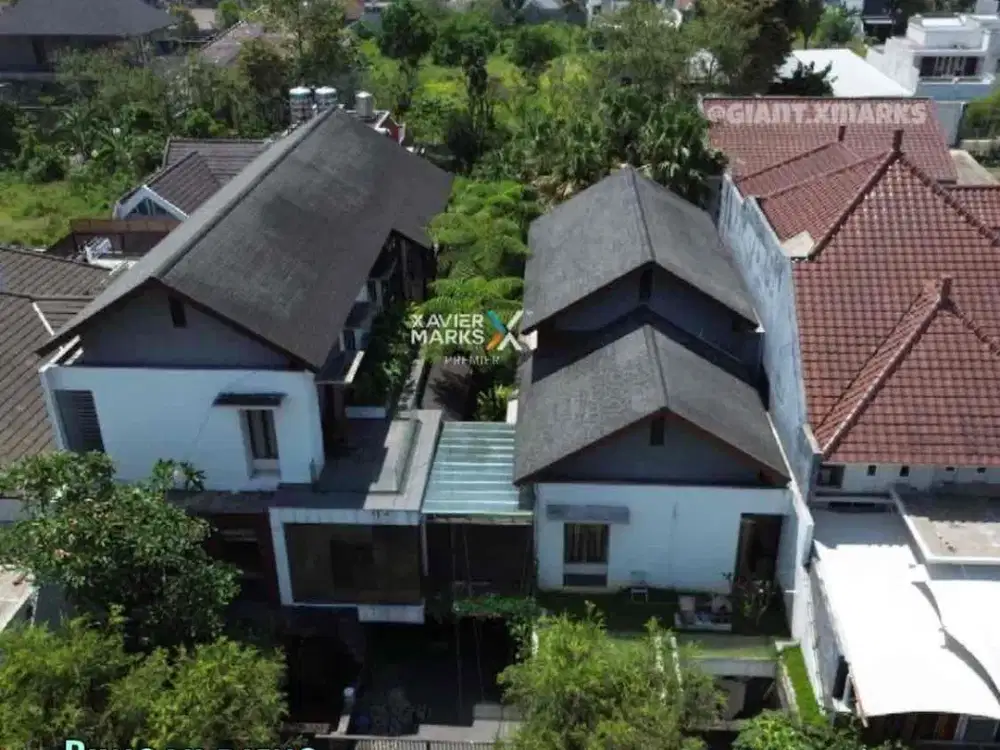 Rumah Resort Modern Tengah Kota di Puncak Dieng Malang