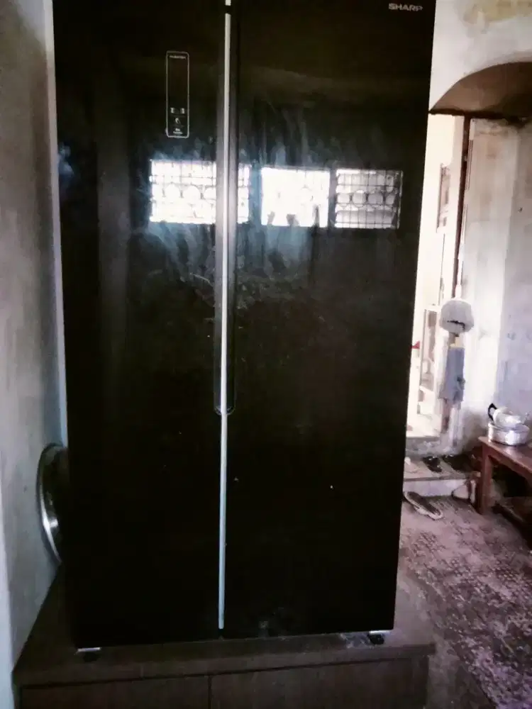 Kulkas SHARP Side by side 532L