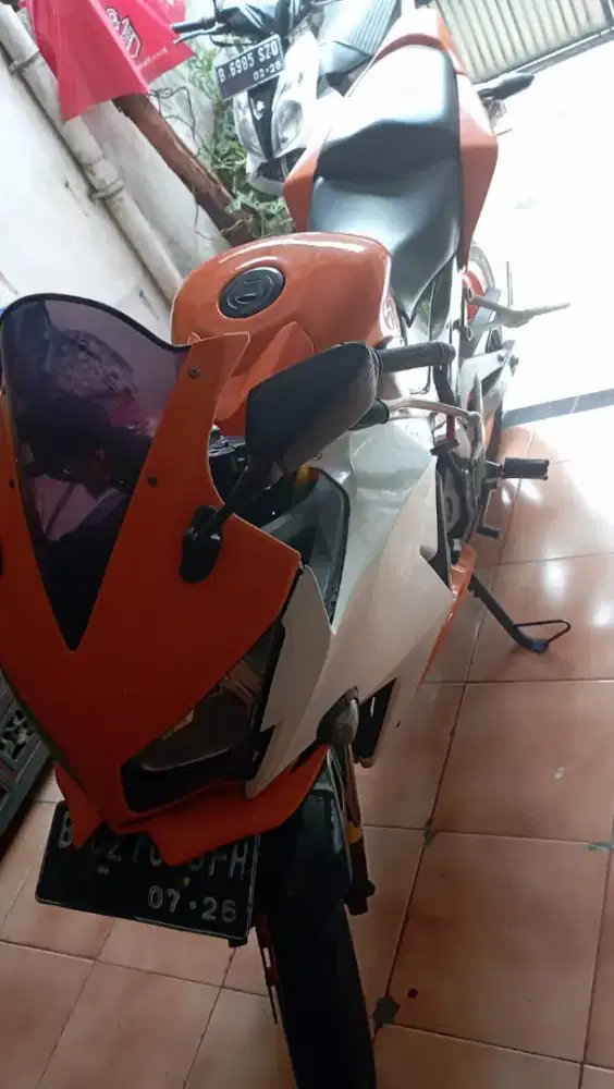 Honda CBR 150 2016