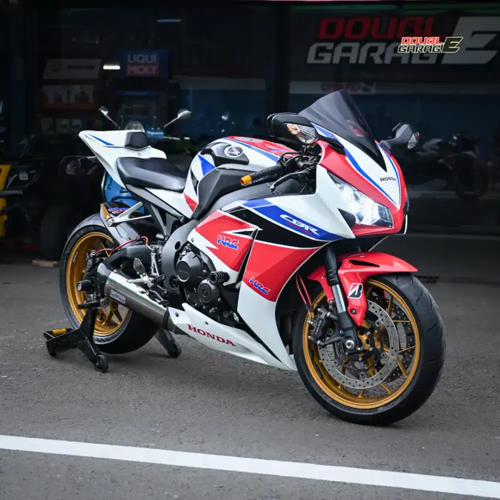 HONDA CBR 1000 CBR1000 MERAH 2012 SUPER SPORT