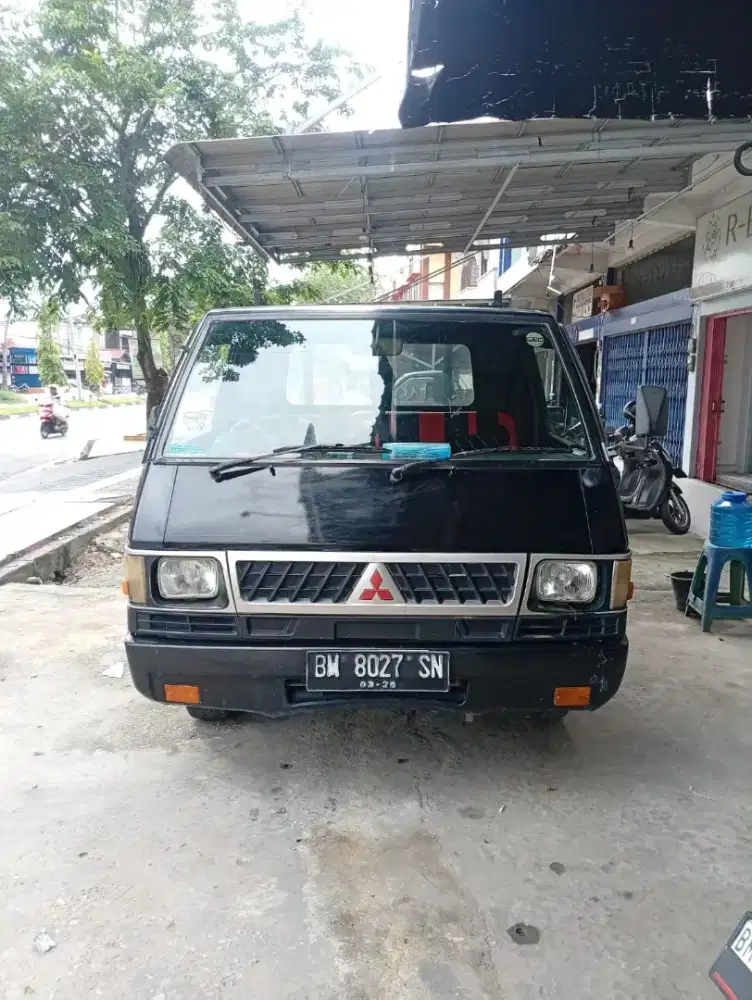 DIJUAL MOBIL MITSUBISHI L300 PICK UP