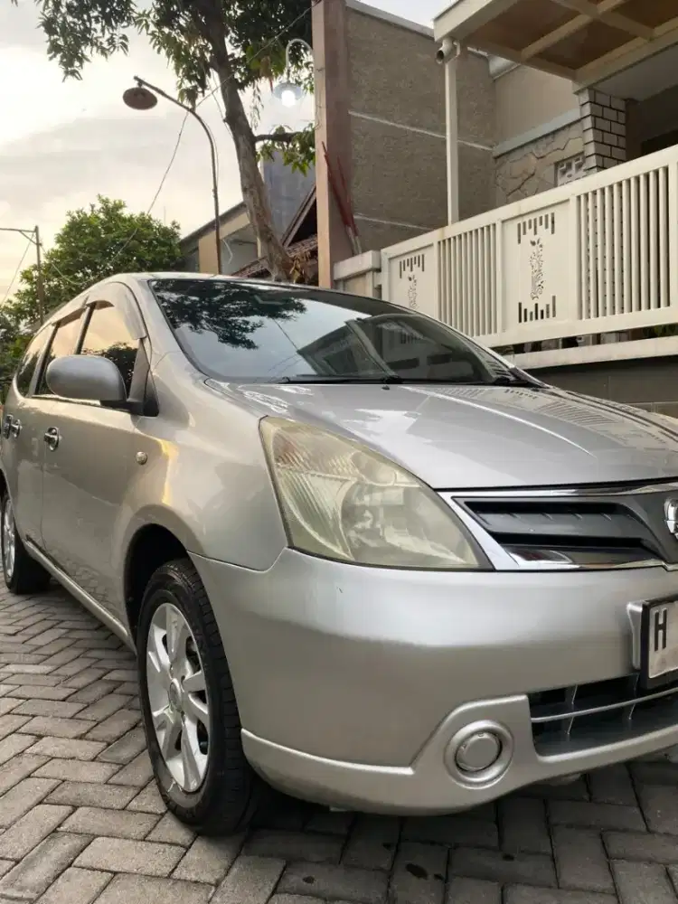Grand Livina 2012 Manual istimewa original mulus
