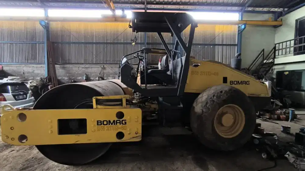 Vibro bomag BW211-40D tahun 2008