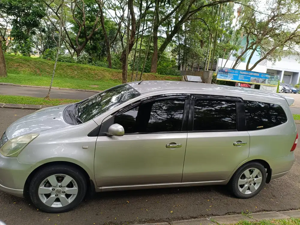 Nissan Grand livina 2007 Bensin