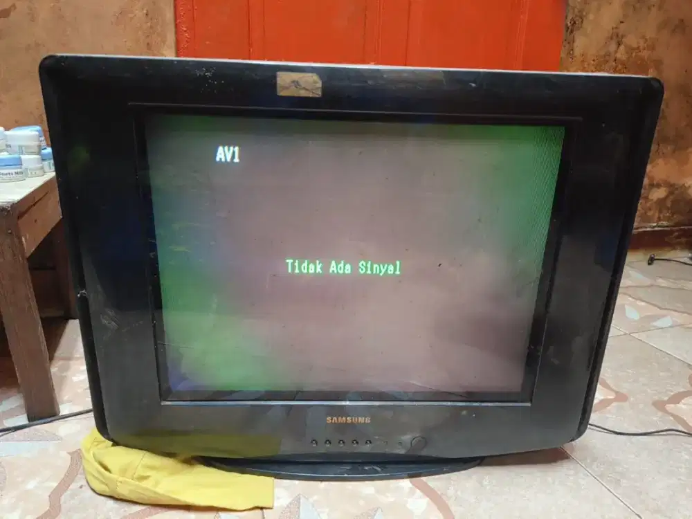 Tv Tabung Samsung 21 inch plus STB Luby normal jual murah cepat