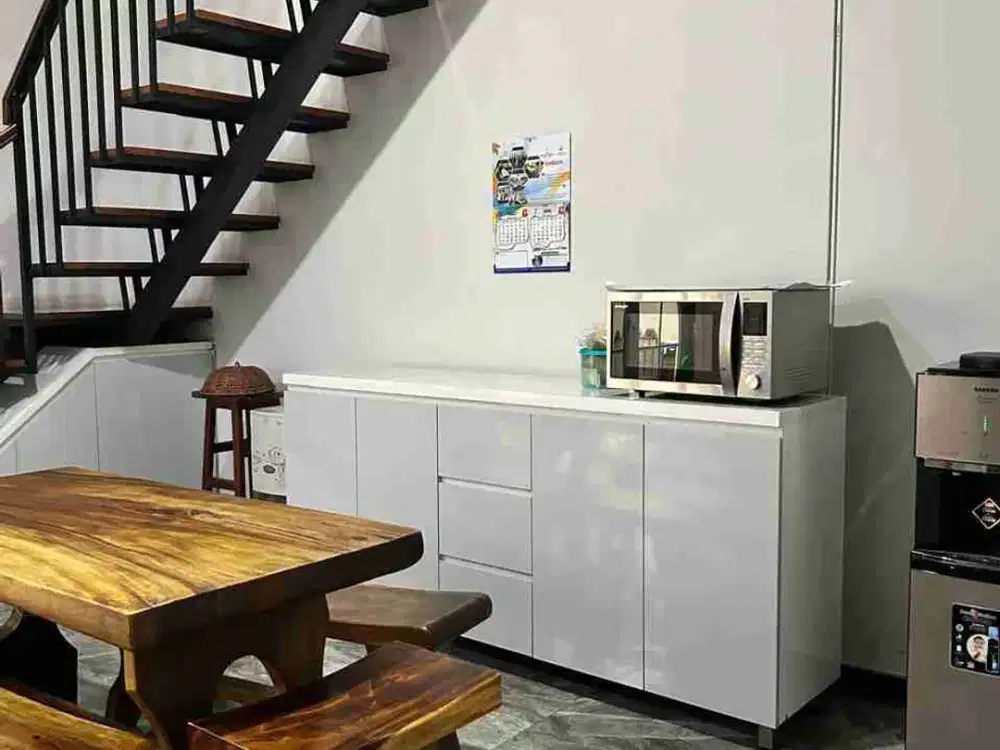 rumah Baru Renov 3 lantai di Royal Residence ,Ujung Menteng, Cakung, Jakarta Timur