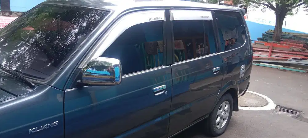 Toyota Kijang 2002 Bensin