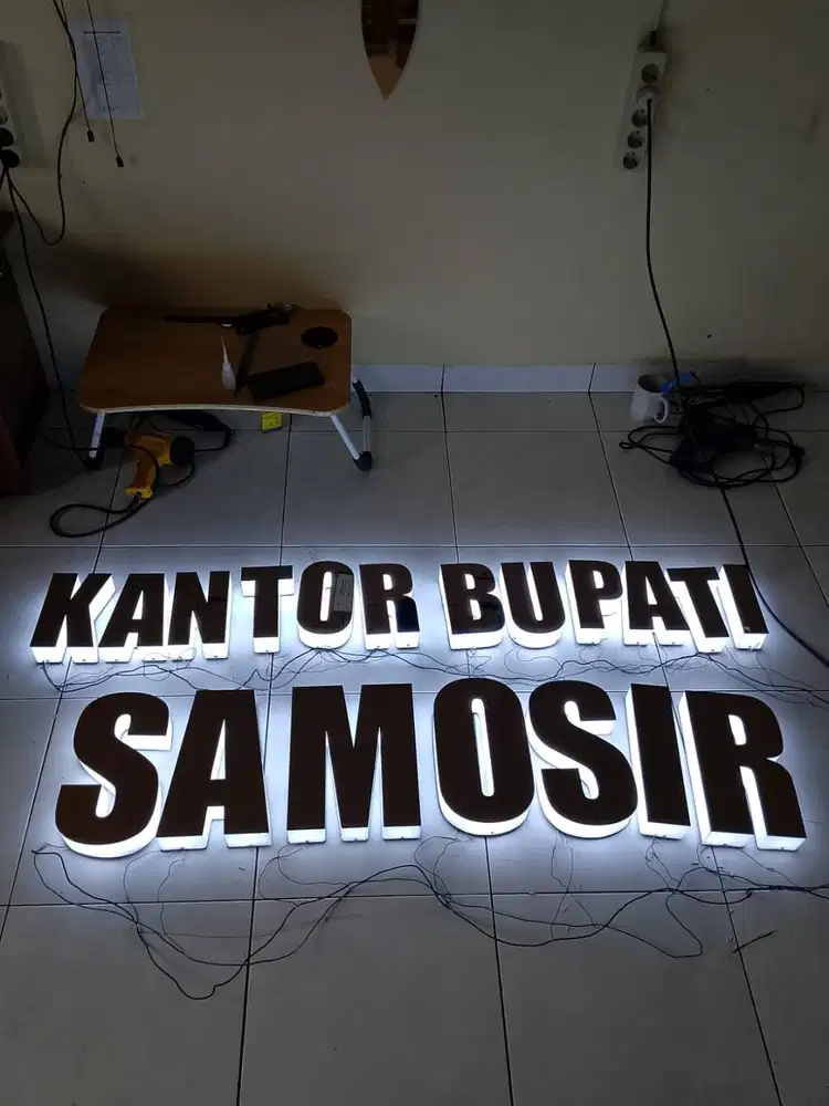 HURUF TIMBUL AKRILIK LAMPU