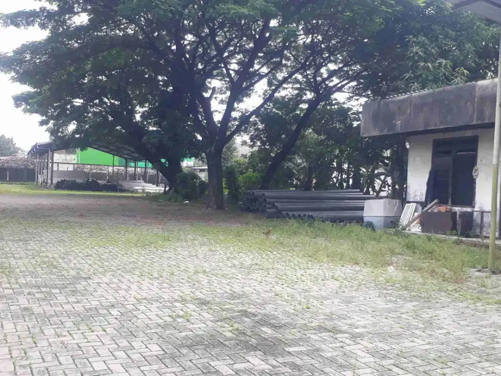 tanah sewa lokasi sangat strategis dkt jl.raya A yani