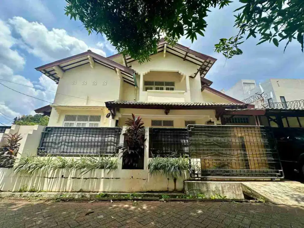 Di sewakan rumah 2 lantai di bintaro