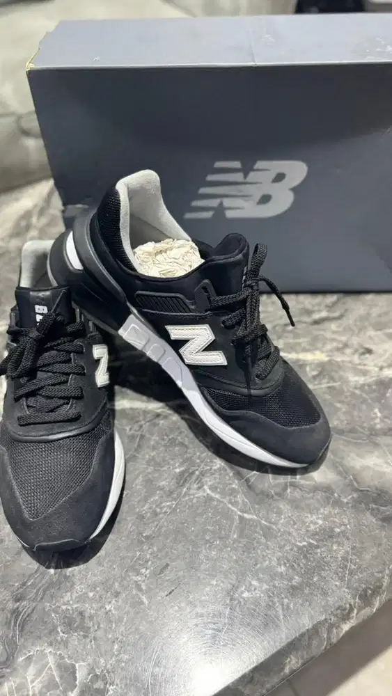 Sepatu New Balance 997