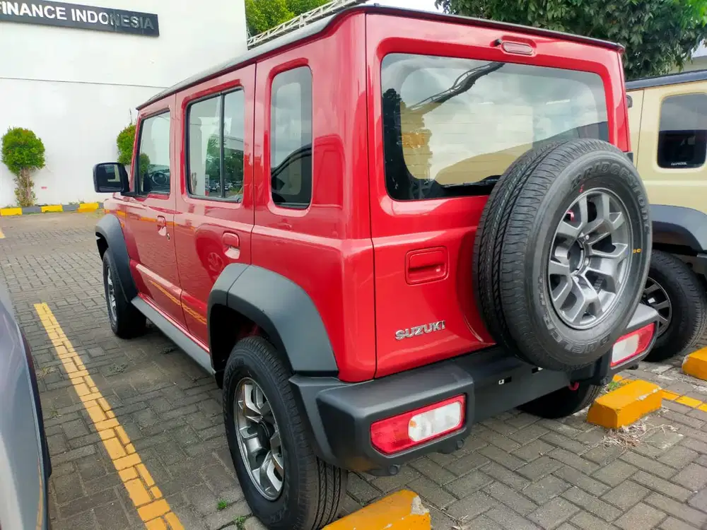 Suzuki Jimny 2024 Bensin