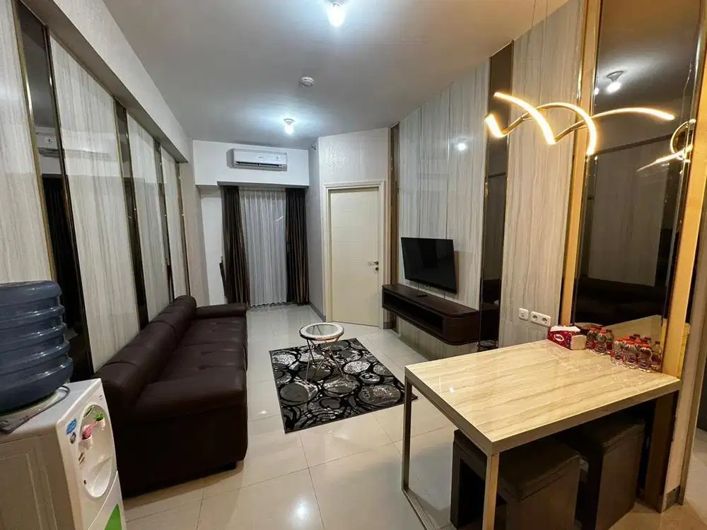 DISEWAKAN BULANAN APARTEMEN BENSON 2BR DIJADIKAN 1BR+LIVING ROOM LT 33