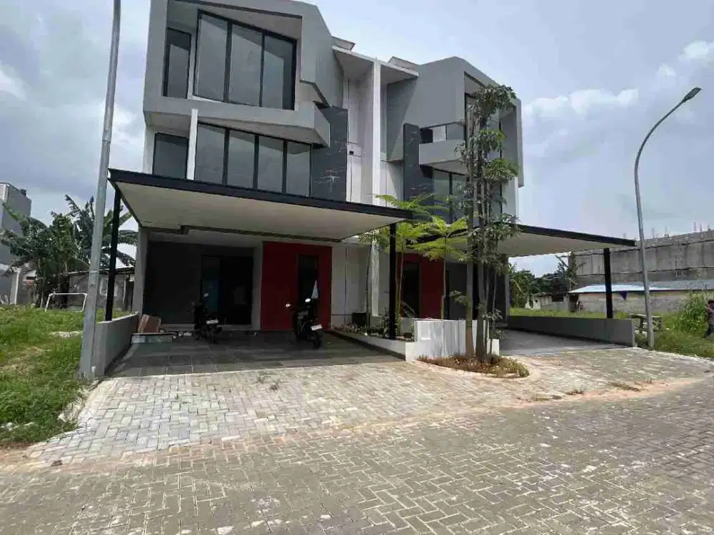 Disewakan Rumah 2 lt di Permata Regency lt 150 m2 lb 250 m2 ada 4+1 kt 4+1 km semi furniture : ac, CCTV, kitchen set, carport 2 mobil, siap huni! Survei!