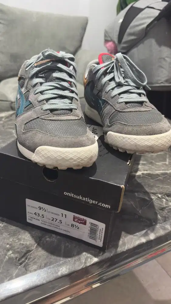 Sepatu pria onitsuka tiger