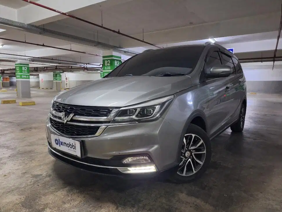 DP Rendah  6JT - Wuling Cortez 1.5 LT Lux Bensin-AT 2019 Silver