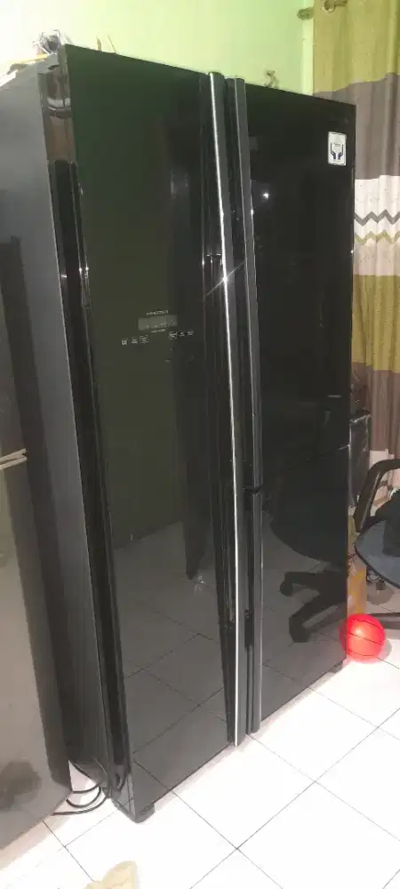 kulkas HITACI  tipe R-m 80 PGD 2