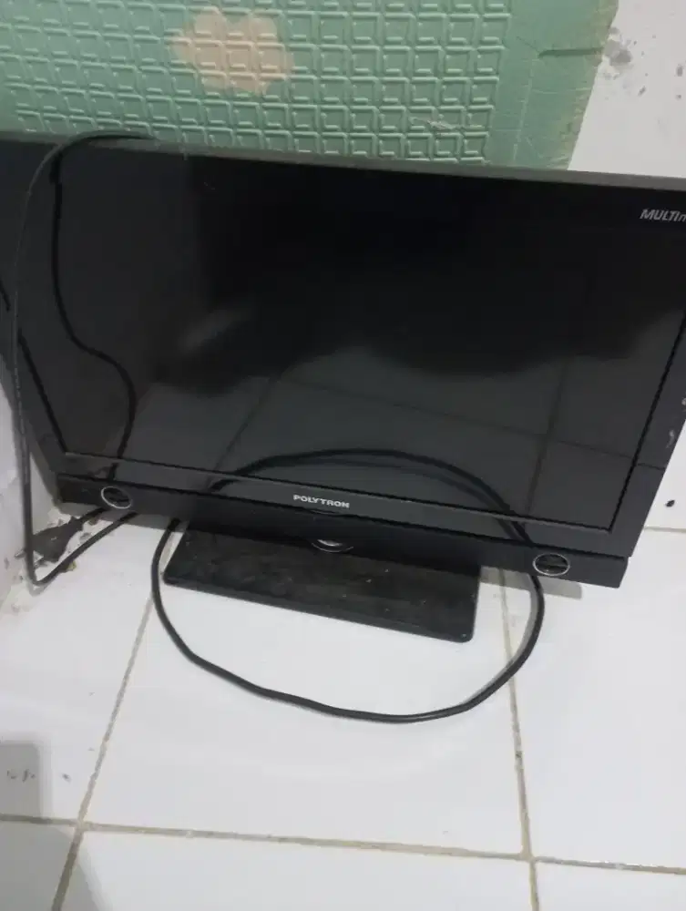 Tv Polytron 24 inch bazzoke