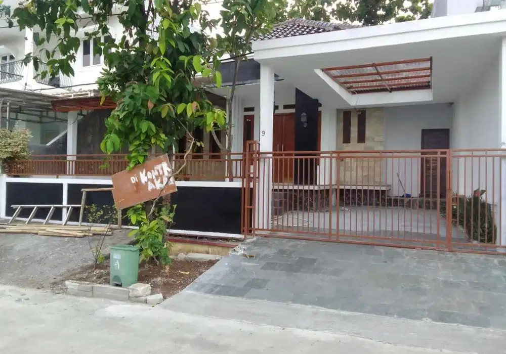Rumah di legian Sentul City