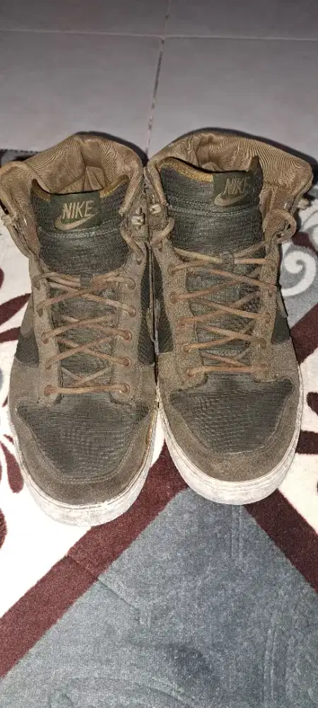 Preloved Sepatu Sneaker Nike Kanvas Size 45