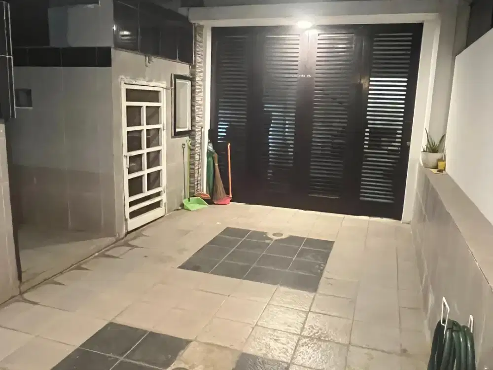 Disewakan Rumah Pik1 furnish dan sudah renov