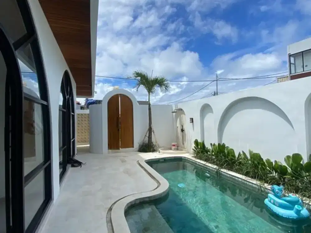 Mediterranean Style Villa With 2 Bedroom Walking Distance To Seseh Beach For Rent