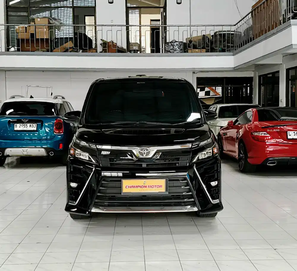 Toyota Voxy 2.0 AT 2021