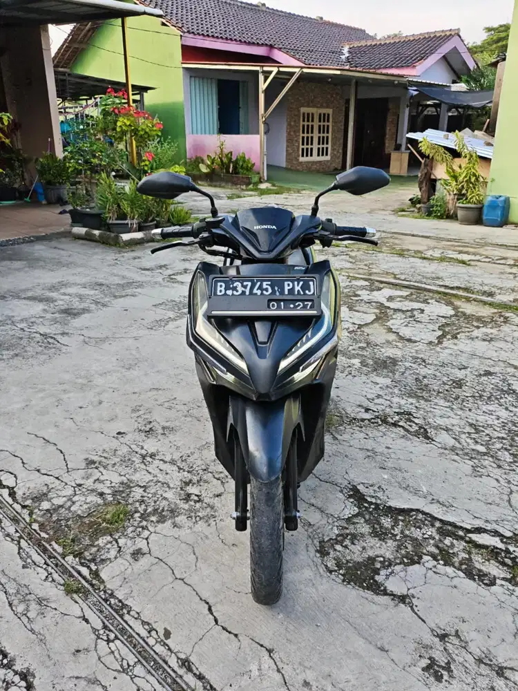 Sale .. vario new 150 cc 2021