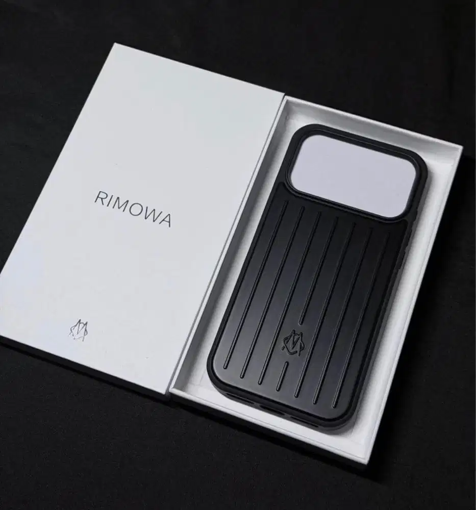 IPHONE 17 PROMAX RIMOWA