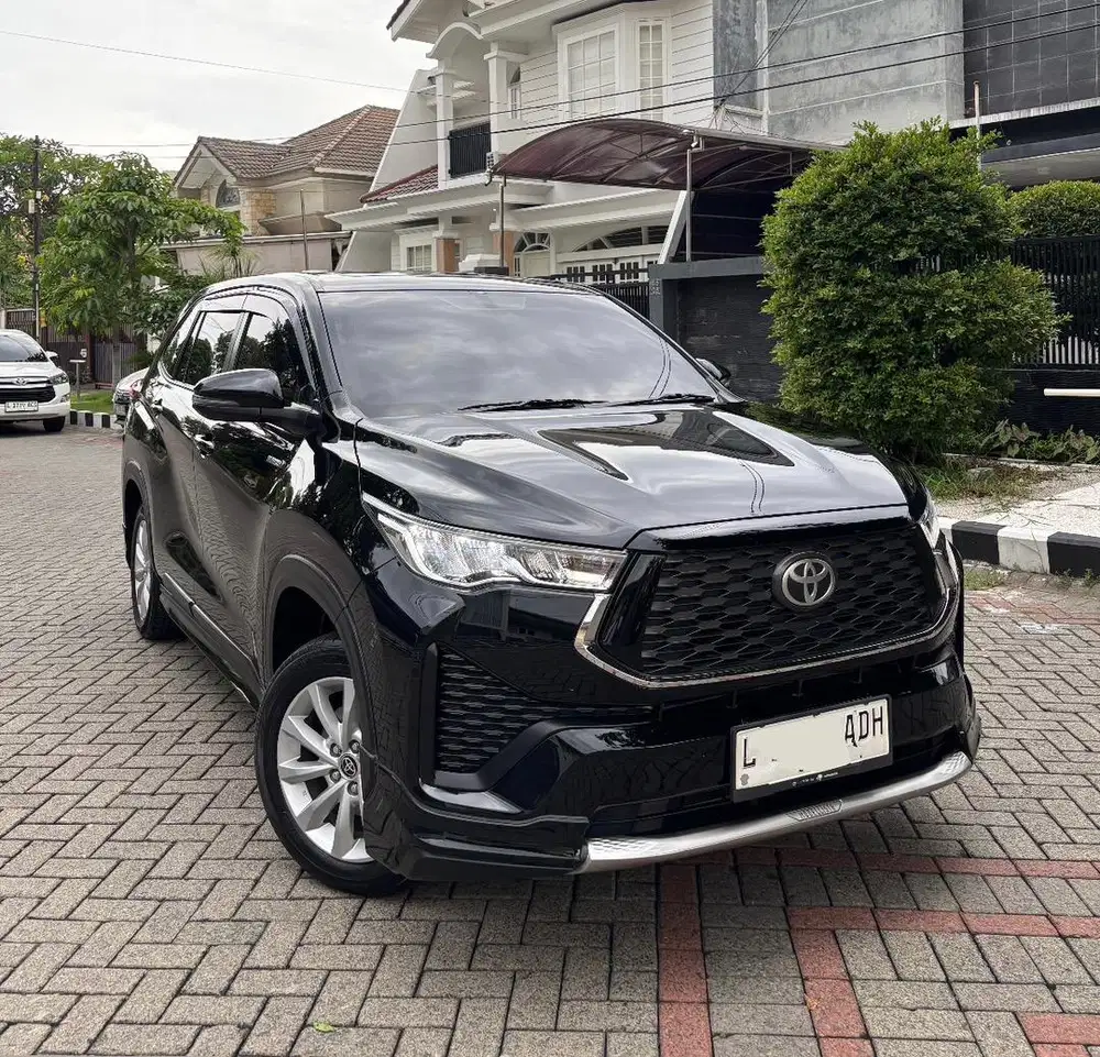 Toyota Kijang Innova Zenix V Hybrid Modellista 2023