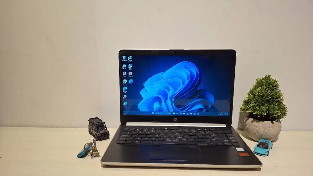 HP 14s - Core i5 Gen 8 - Dual Storage SSD+HDD