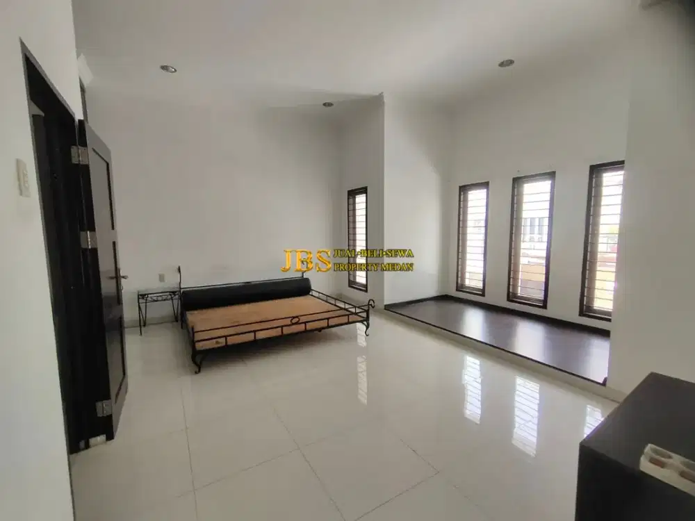 Dijual Rumah Siap Huni di Komplek Cemara Asri Medan Jalan Camelia
