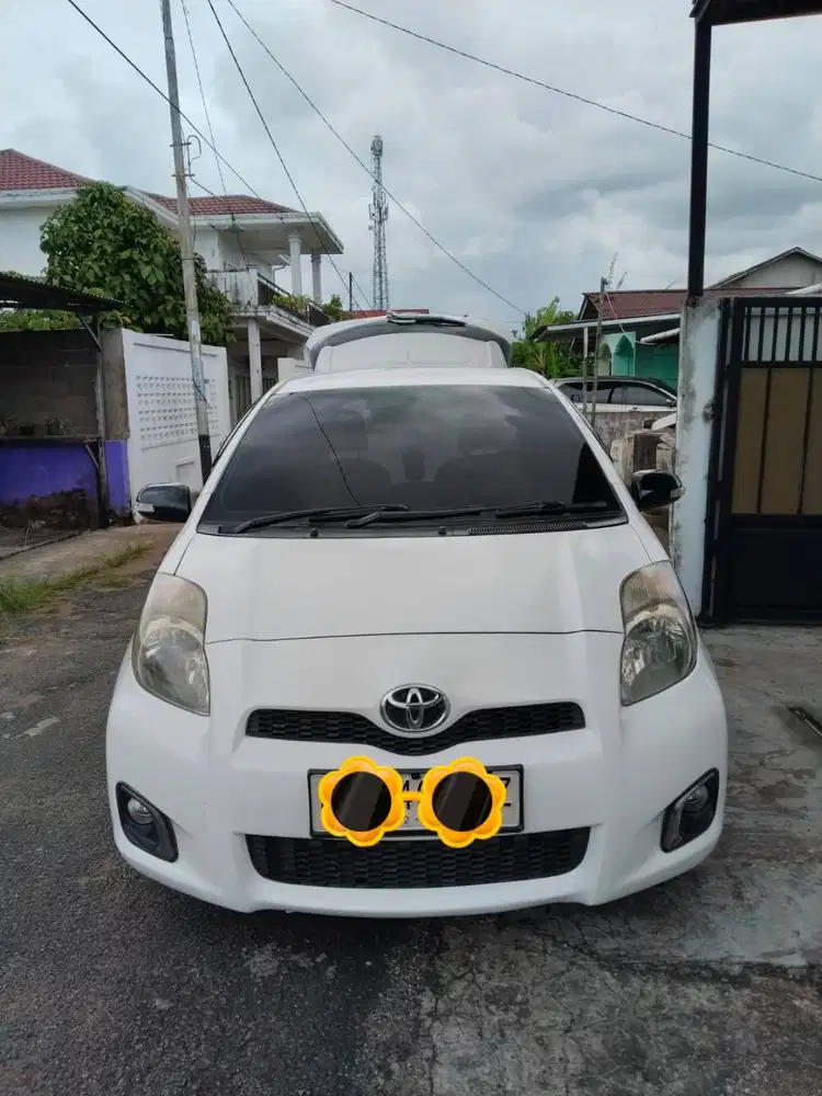 DIJUAL !!! YARIS S LIMITED (MATIC) TAHUN 2012 AT WARNA PUTIH